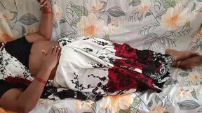 Wife Gets Peak Orgasm Flowing From Pussy - 3