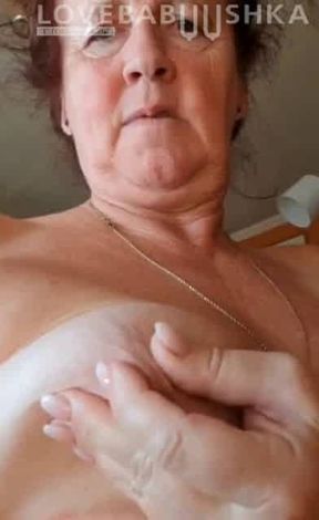 Solo granny