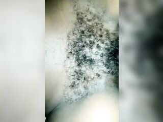 Ma nympho au vagin poilu