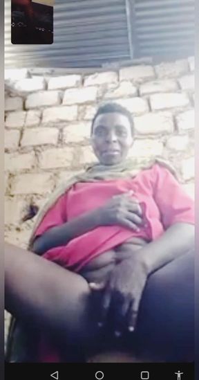 Hadzabe Tribe Mature Woman Masturbating with BF, Hadzabe Vs Technology,it's Very Interesting