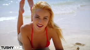 TUSHY Blondie Beauty Gets her Butt Dominated by a Huge One-Eyed Snake - Alberto blanco