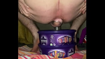 Chub teen stretching his bussy
