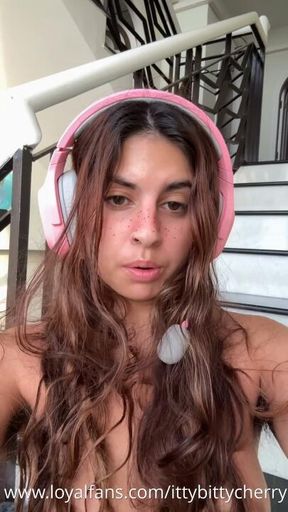 Gamer Girl Farts In Your Face