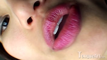 Iris Lips