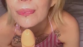 gravida engasgando na pica ate gorfar com smoking fetiche