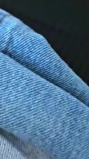 Agatha Mama in Married and Addicted to Sex. in the Middle of Work He Decided to Eat the Whore and Record the Moment