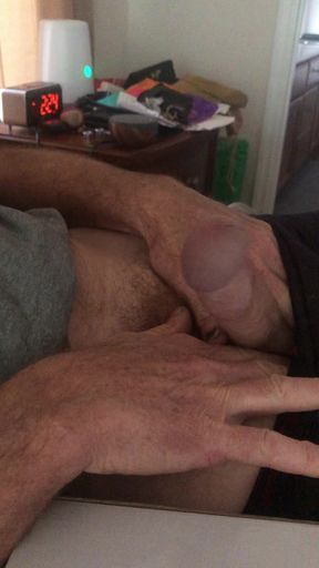 Amateur hands free cum shot.