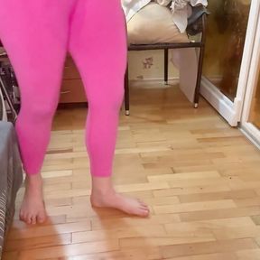 Yoga, Yawns,workout Finish with Wet Legging of Cum