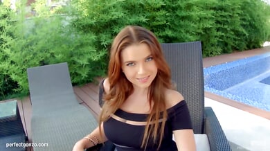 Marina Visconti, a Belgian woman, casually shows off her big natural tits in a homemade selfie