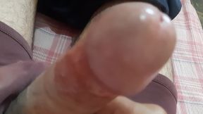 My step sister give me a pleasant handjob to jurk.