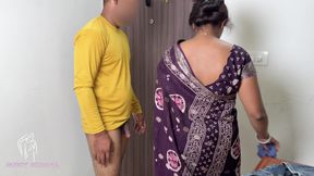 The Tender Garden Was Looking up at the Coconut Tree with the Saree up
