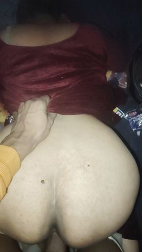 Randi biwi koGodi bana ke chodte hua sexy gaand chut