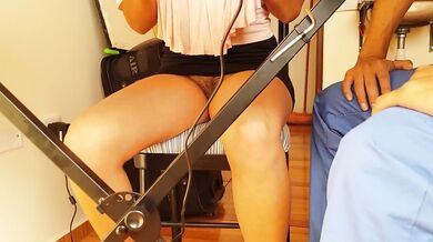 Latin teen flashed her bare pussy under mini skirt caught spying