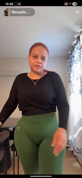 Curvy TikTok babe shows off her big ass