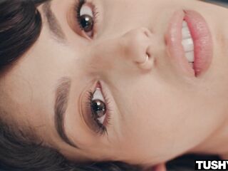 TUSHYRAW Wicked Smokeshow Vanessa Sky Gets Her Bubble Ass Stretched Wide Open