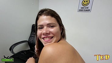 Mais uma novinha que caiu nas garras do diretor no escritório - Pietra Nunes