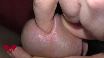 Open peehole cumshot