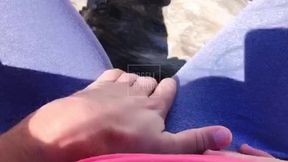 fodendo a rabuda na beira da praia