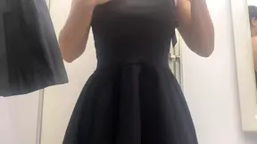 Latina MILF in dressing booth gets her big ass and boobs worshipped