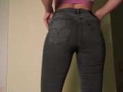 BIG ASS GIRL DANCING IN JEANS