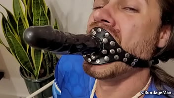 Rodolfo tied up and gagged