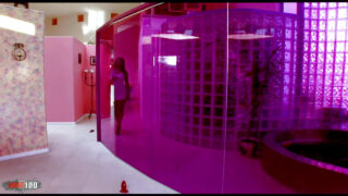 Pantat besar Vida Valentine menghisap zakar BBC Brian Pumper sebelum dia menumbuk pantatnya dalam dakwah dan mengisinya dengan air mani