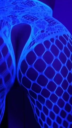 MILF Twerking Tease: Big Booty Bouncing - Jane Cane