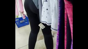 Rrica venezolana en licra buenota