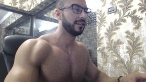 Muscular Fernandes Jerks Off