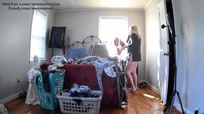 Stumbled Upon My Racy milf Engaged In Laundry!