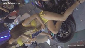 Chinese model in sexy lingerie show.10