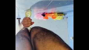 Clavandome rico en la ducha