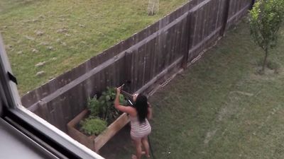 Husband surpirses IG influencer wife while she's live. Cums on her face.