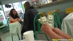 Hot Amateur Gets Paid for Restaurant Fuck After BBC Deepthroat Action