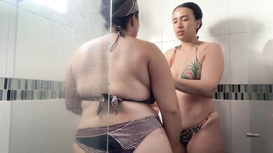 Step sis shower sex big tits latina nasty kissing and touching in steamy ducha