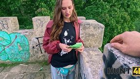 Mari Moon takes cash to fuck a stranger in front of her bf