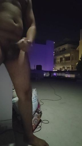 Indian guy Prateekc Jerking off on roof