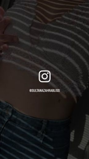 Zahra Bliss Loves Flashing her Perfect Boobs in Public 🖤