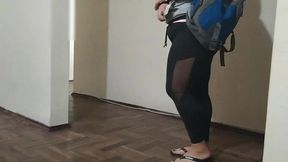 le fui infiel a mi esposa cuando su mejor amiga viene ala casa y se queda en la casa misma cama es una fantasia que todos los hombre queremos cumplir que buena cojida le di
