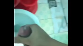 Nứng cặc s&oacute_c lọ xuất tinh