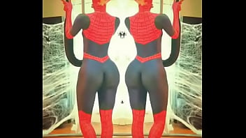 Spiderbae IG: LovelyNicocoa