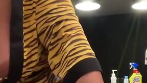 Tran bbw plays with a midget