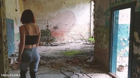 Boots, Jeans & Crushing Tease in an Abandoned Building