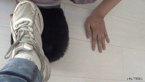 Worship her smelly sneakers YCTD12052501