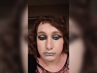 Sissy Danielle wishes a dad to please