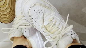 Shoejob with Nike AF1 sneakers, wearing in public with fresh cum!