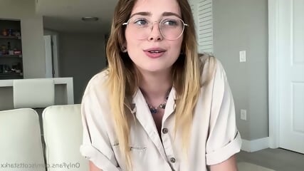 (2024.11.06) Lucy Foxx - Tomboy Best Friend Proves She's Not Gay [1080p] 927p