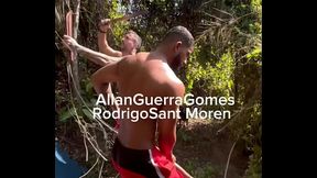 Meus alunos veio me ajudar a arrumar o tatame para treinar na minha ch&aacute_cara