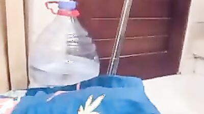 Pak RT Tiba Tiba Masuk Bunda Lagi Masak