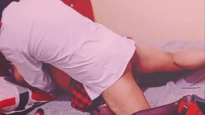 Mariquita gimiendo se viste de mujer